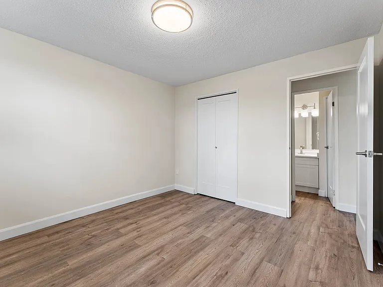 15 Sympatica Cres — Photo 18
