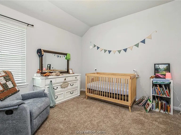 993 Marquis Dr — Photo 12