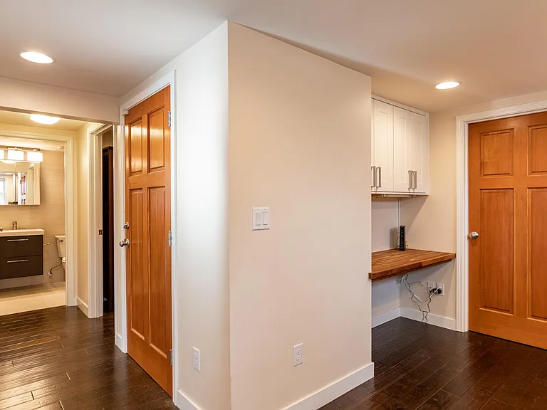 1300 W Franklin St #50 — Photo 10