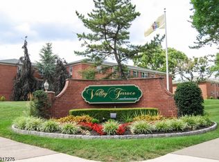 51-1B Hinchman Ave #303, Wayne, NJ 07470