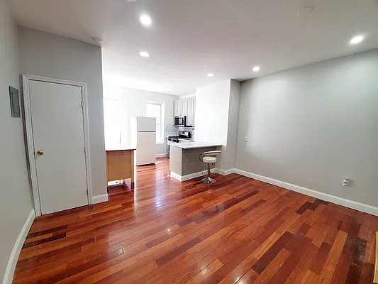 Rented by Brooklyn Property Group LLC | media 16