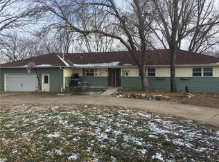 8575 Kill Creek Rd, De Soto, KS 66018