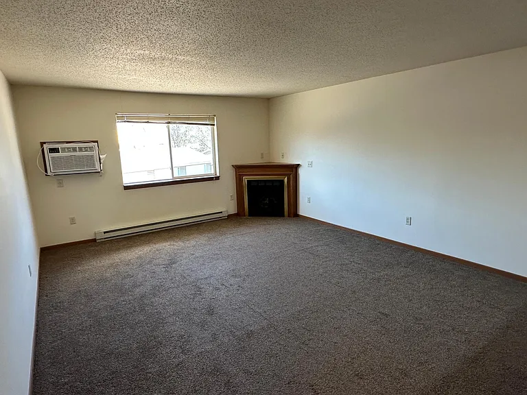706 Bruce Ct #7 — Photo 5