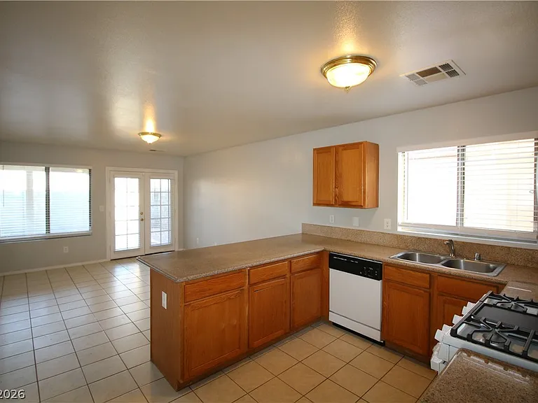 7868 Steamboat Springs Ct — Photo 11