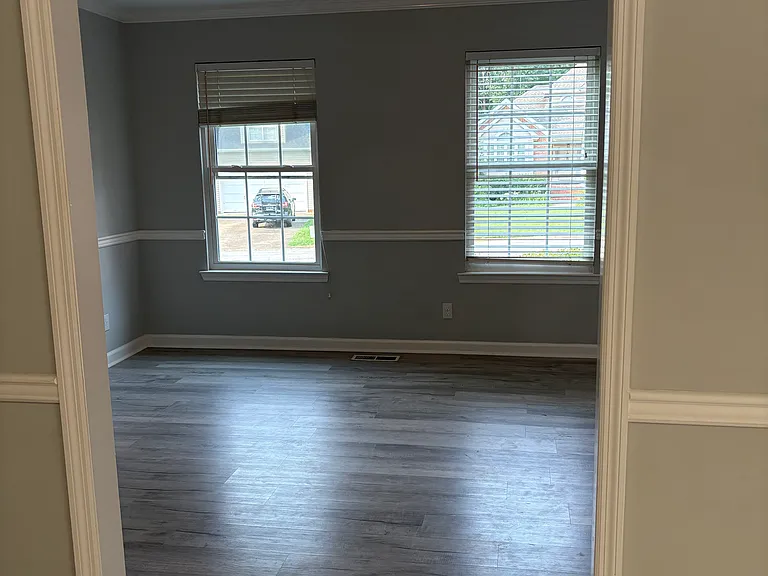 722 Creek Dr — Photo 10