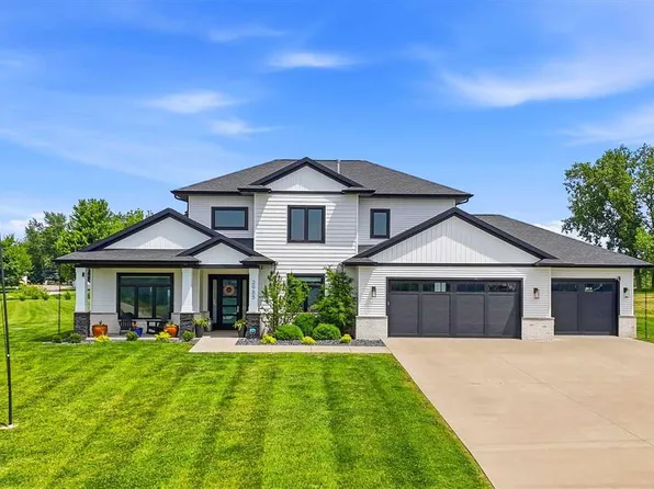2985 127th Dr, Amana, IA 52203