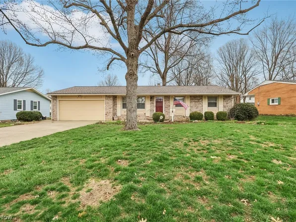 827 Summit St SW, North Canton, OH 44720