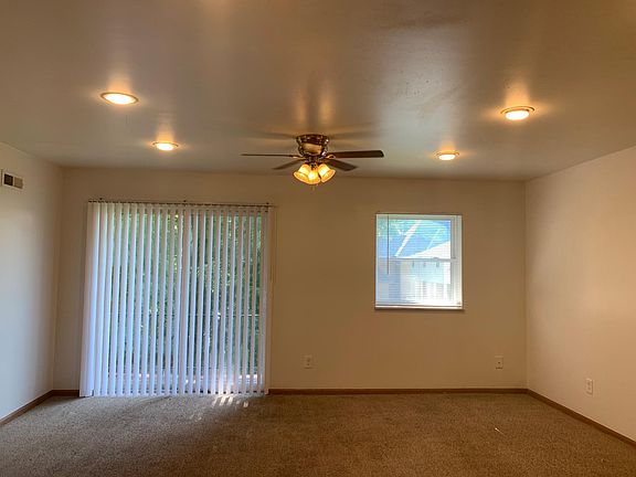5th image of 226 W Central Ave APT 11