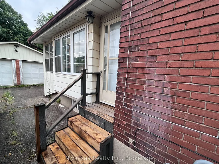 36 Pearl St — Photo 22