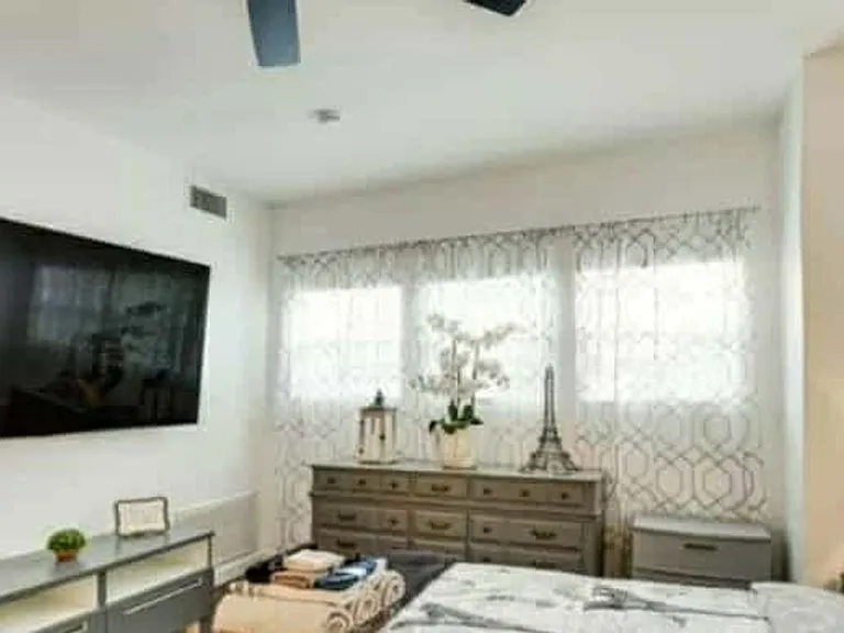 401 N Polk St — Photo 10