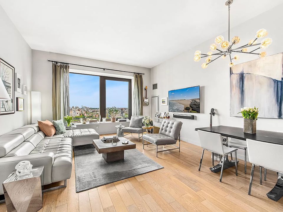 1st image of 75 Wall St APT 35B