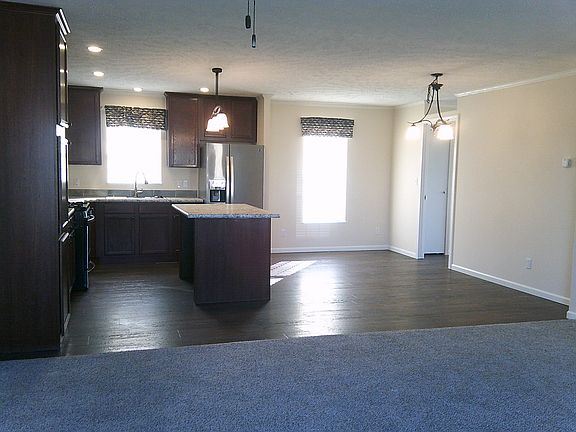 3rd image of 3700 Emerald Park Dr