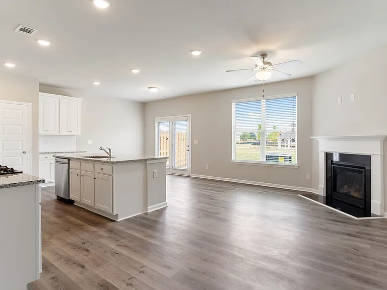 3785 Prospect Point Dr — Photo 4