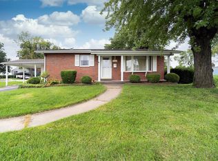 716 Center Dr, Sainte Genevieve, MO 63670