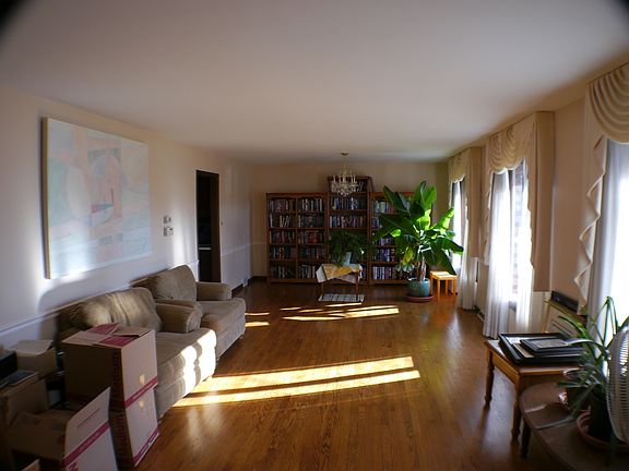 4th image of 8902 Butterfield Ln