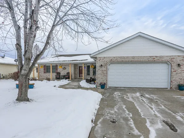 550 Meadows Rd S, Bourbonnais, IL 60914