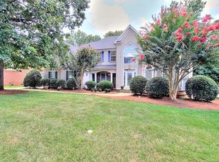 13117 Chasewater Dr, Charlotte, NC 28277