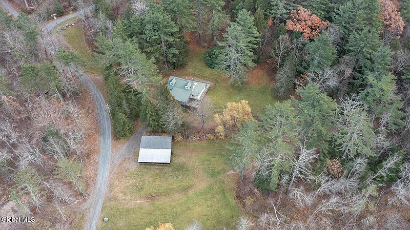 2nd image of 162 Hoags Corners Road