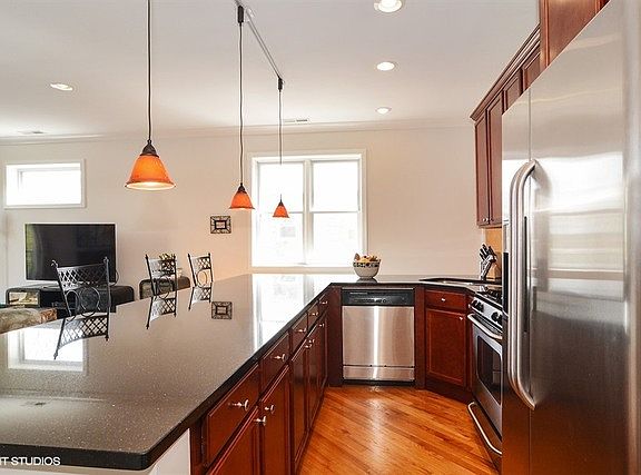 3rd image of 3752 W Leland Ave APT 3N