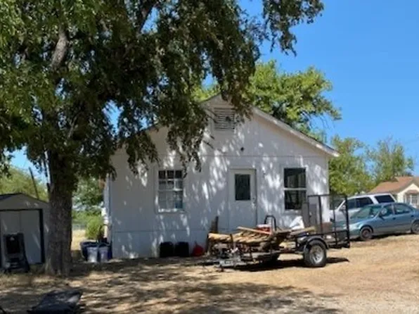 1202 SW 11th Ave, Mineral Wells, TX 76067