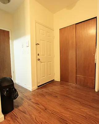 Rented by Triplemint | media 14