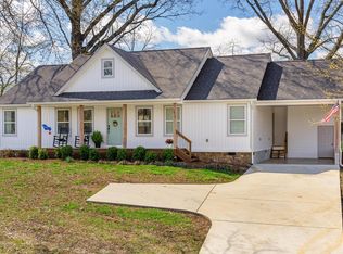 1914 Bay Hill Dr, Hixson, TN 37343