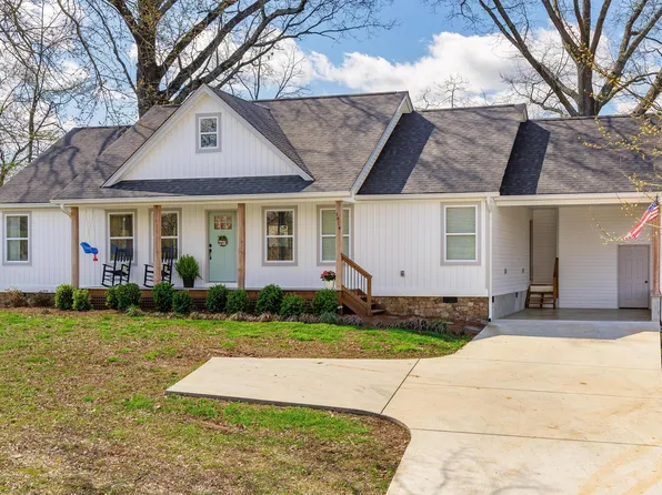 1914 Bay Hill Dr, Hixson, TN 37343