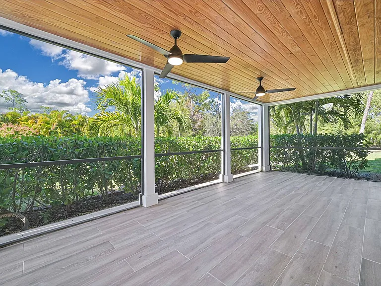 6941 Hunters Rd — Photo 11