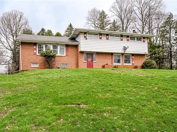 4092 State Route 130, Irwin, PA 15642