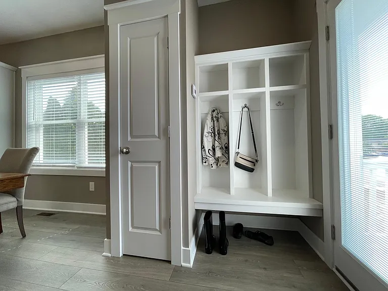 1738 Chief Okemos Cir — Photo 16
