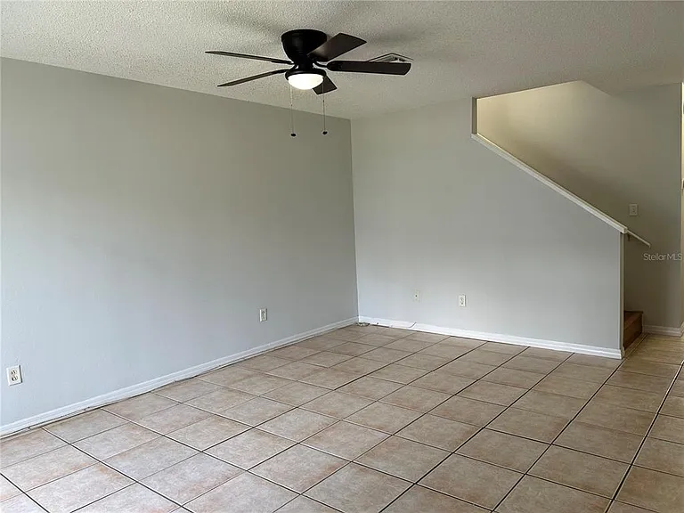 1727 Fluorshire Dr — Photo 6