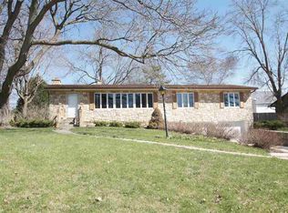 506 W Fountain St, Dodgeville, WI 53533