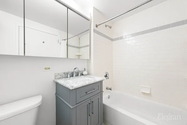 Sold by Elegran | media 8