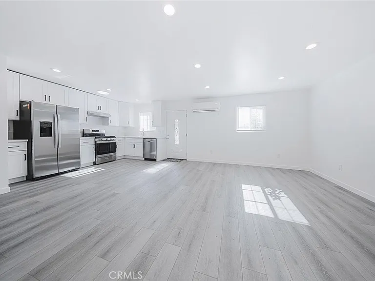 10503 Cantara St #10503 — Photo 10