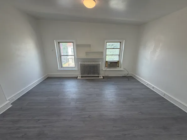 4645 Penn St, Philadelphia, PA