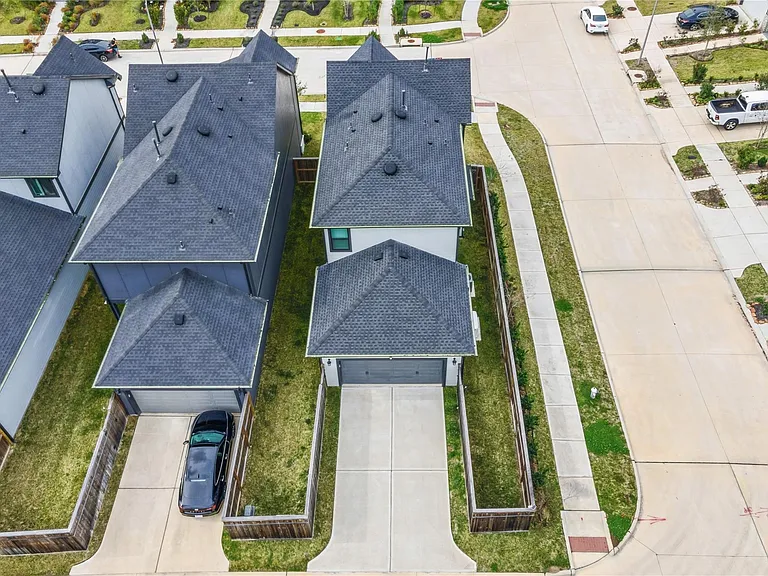 1530 Noble Park Dr — Photo 29