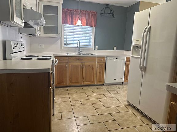 2nd image of 782 Reed Ave