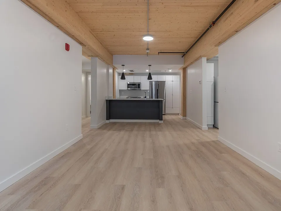 13 Lenox St #502