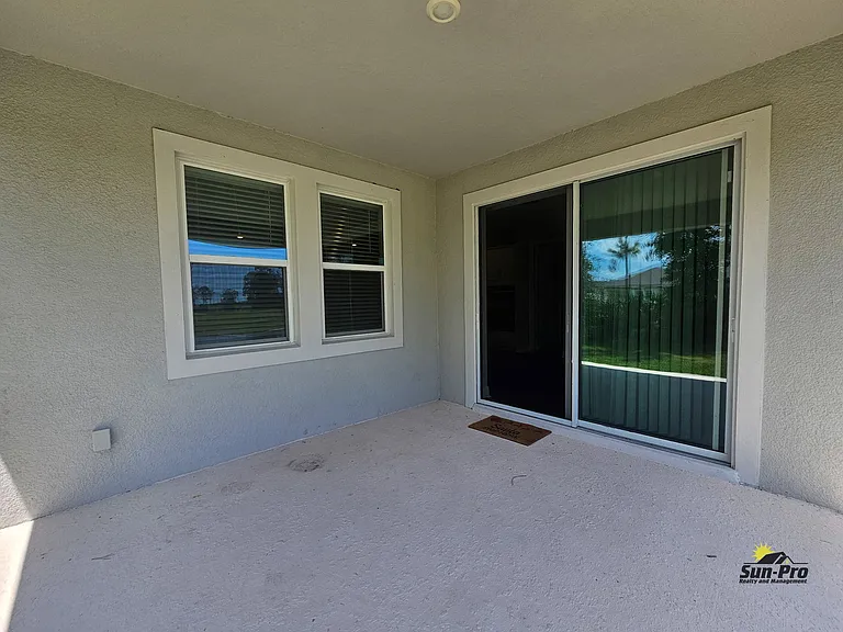 379 Birkdale Dr — Photo 38