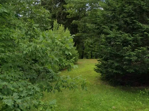 27 Crest Avenue, Lisbon, ME 04250