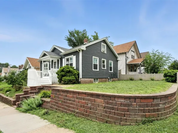 826 Wellington St SE, Cedar Rapids, IA 52403