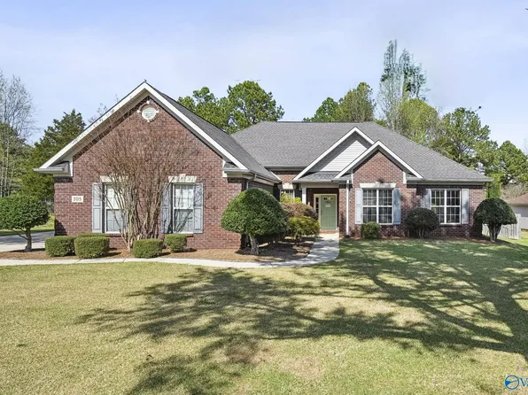 105 Turtle Bank Ct, Huntsville, AL 35806