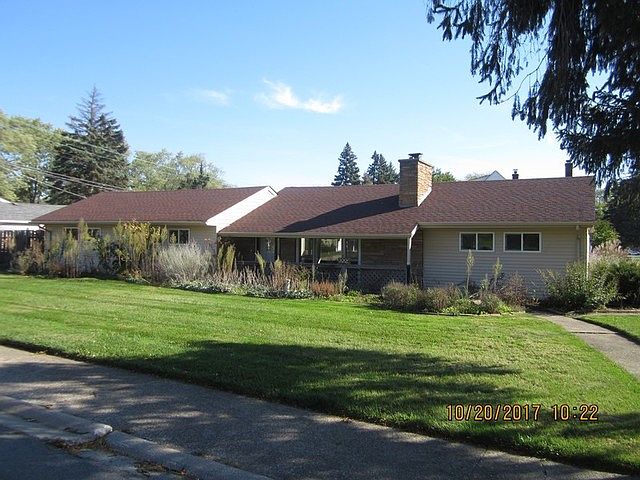 1st image of 229 Memorial Dr