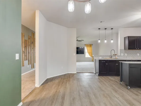 419 SE 5th St, Newcastle, OK 73065