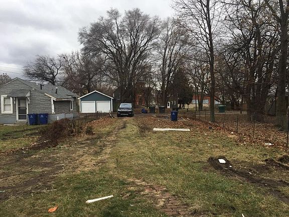 4th image of 290 E Greenwood Ave