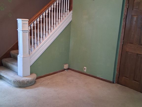 3rd image of 642 Payne Ave