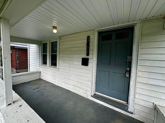 2nd image of 3627 Parthenia Ave