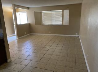 15412 Broken Bow Rd APT 3, Apple Valley, CA 92307