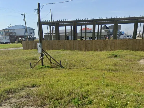 2402 Teal St, Cameron, LA 70631