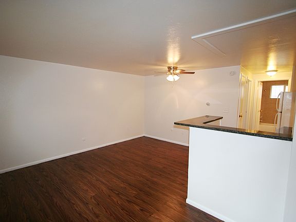 3rd image of 961 N Clarkson St APT 203